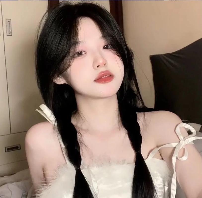 撞飞我两次？将军，赔钱当护卫吧